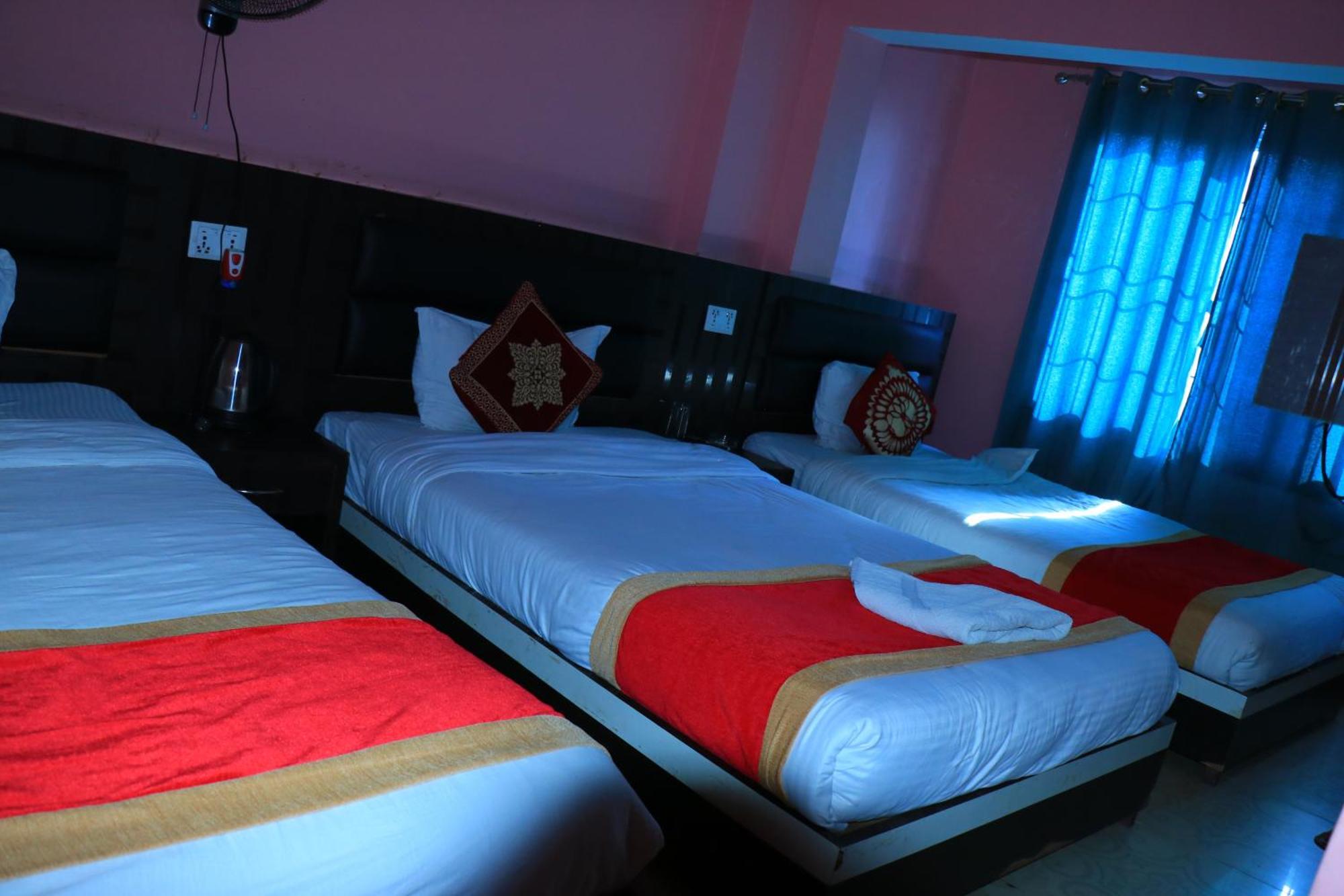 Hotel Megha Heritage Surkhet Екстериор снимка